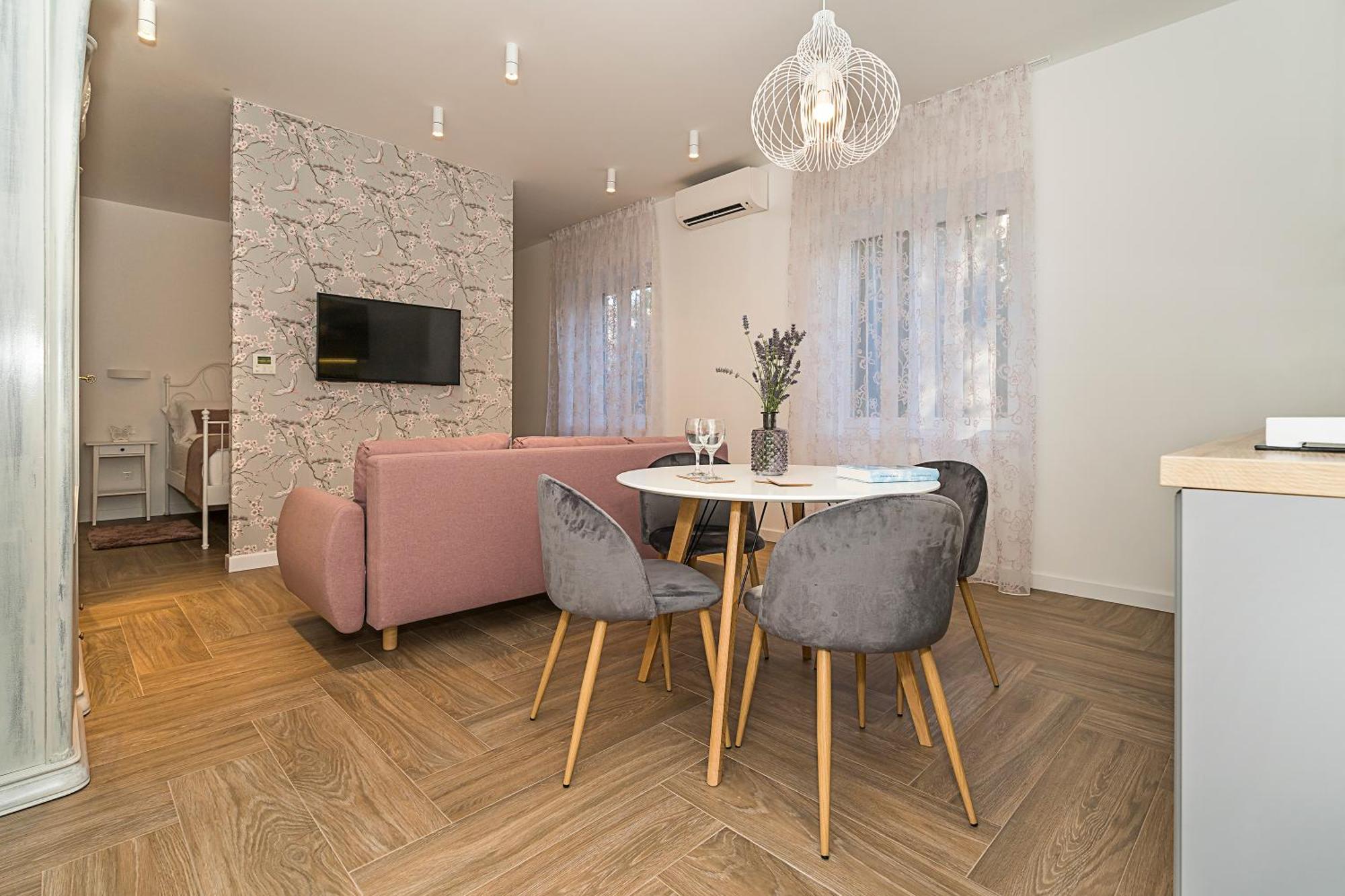 Studio Apartments Marcel Spalato Esterno foto