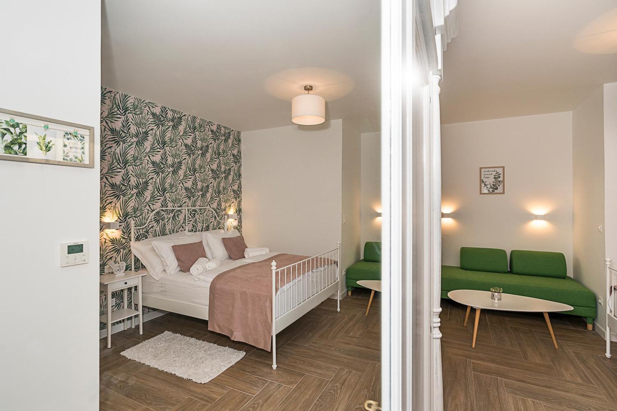 Studio Apartments Marcel Spalato Esterno foto