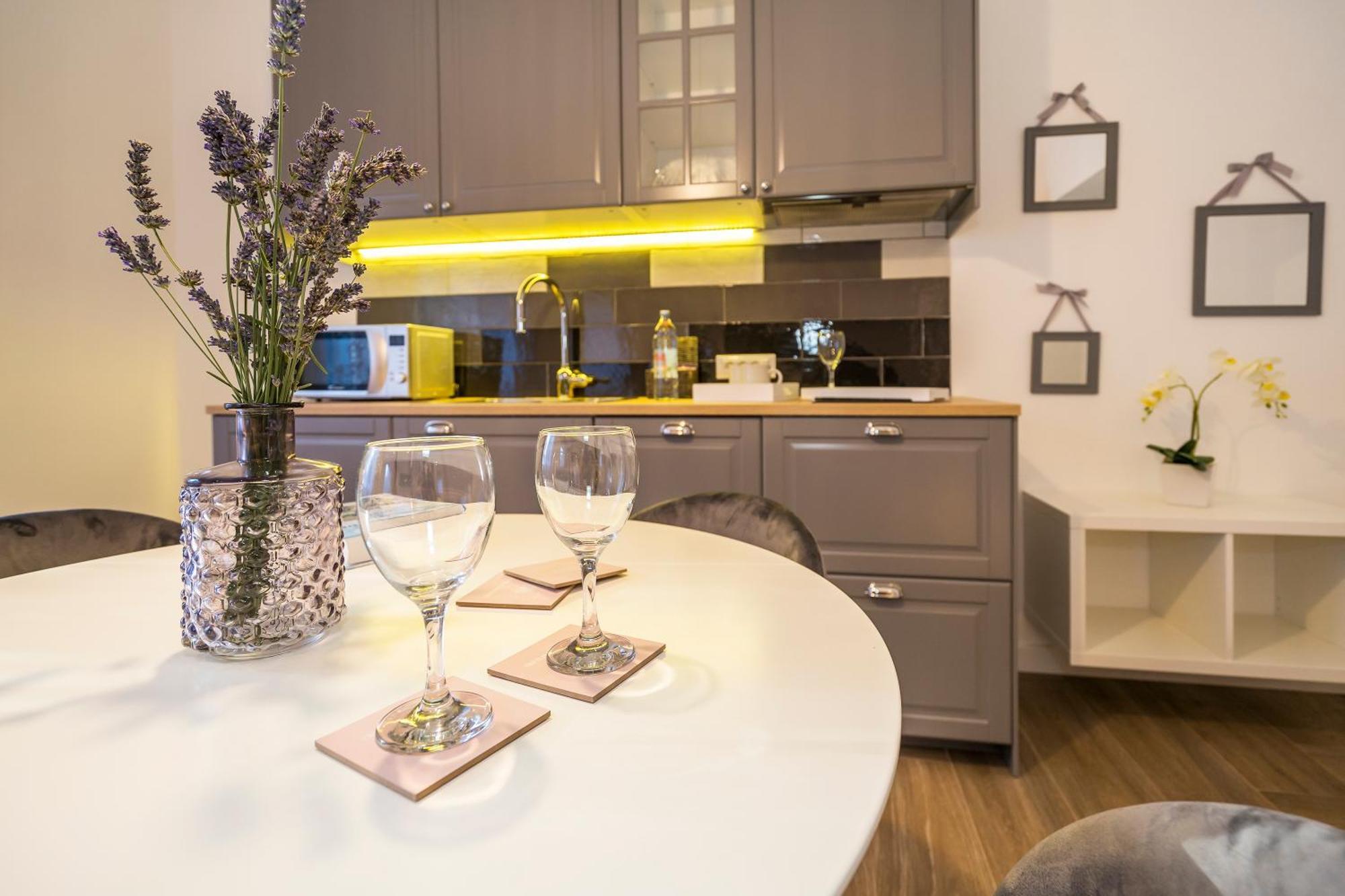 Studio Apartments Marcel Spalato Esterno foto