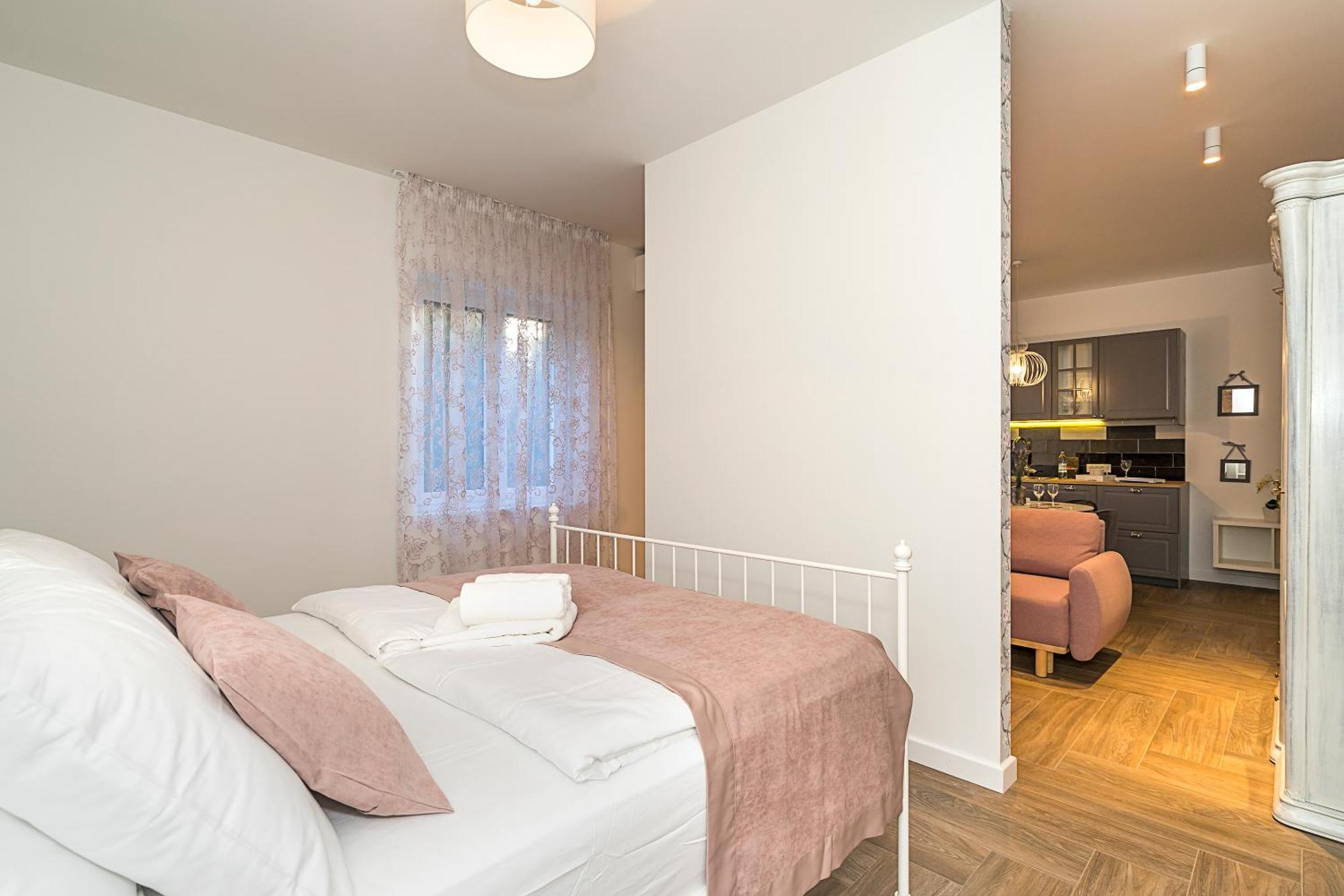 Studio Apartments Marcel Spalato Esterno foto
